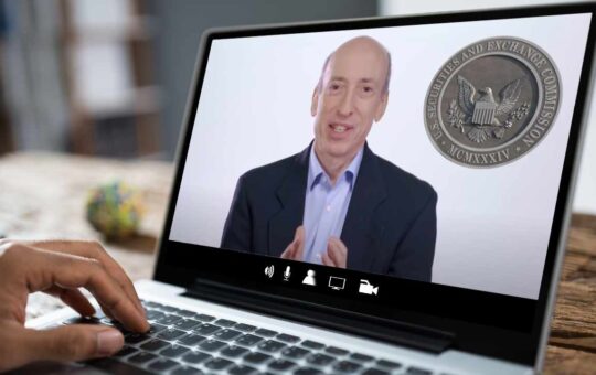 SEC Chairman Publishes Video Outlining Plan to Regulate Crypto Trading Platforms